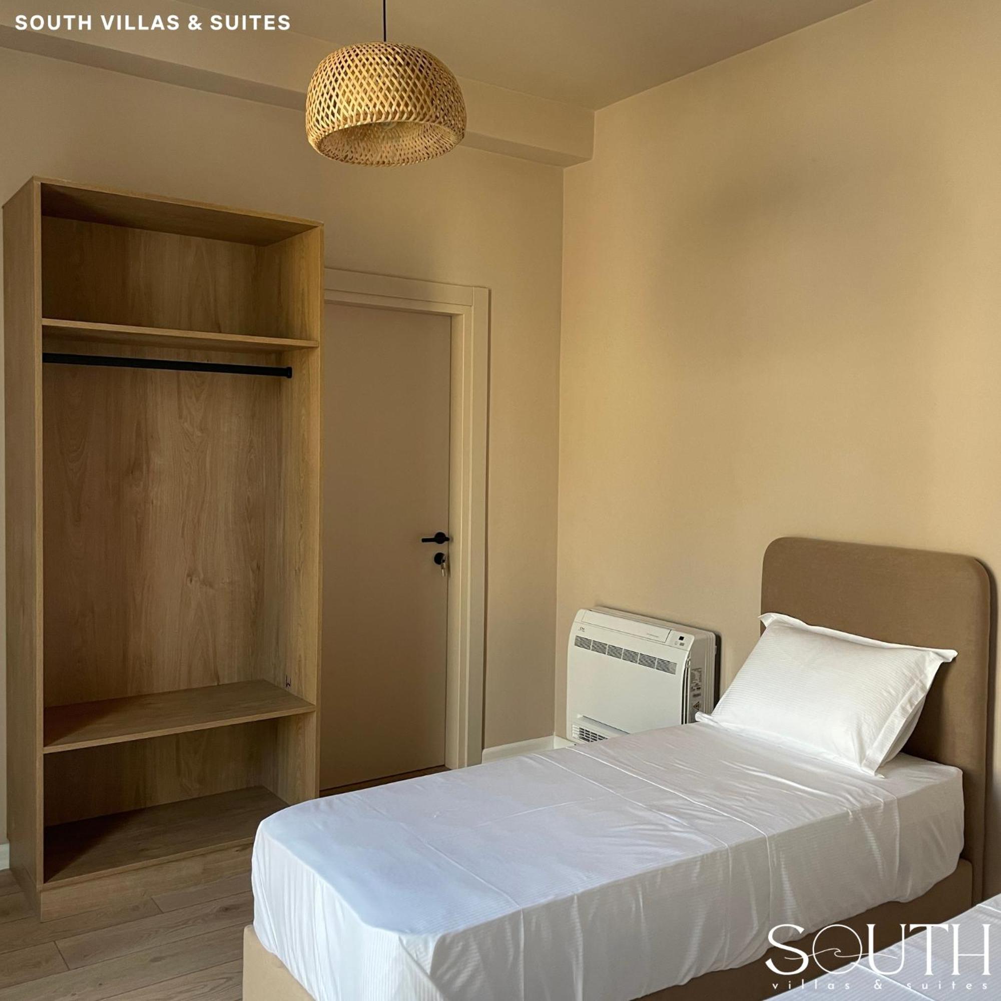 Hotel South And Dhërmi