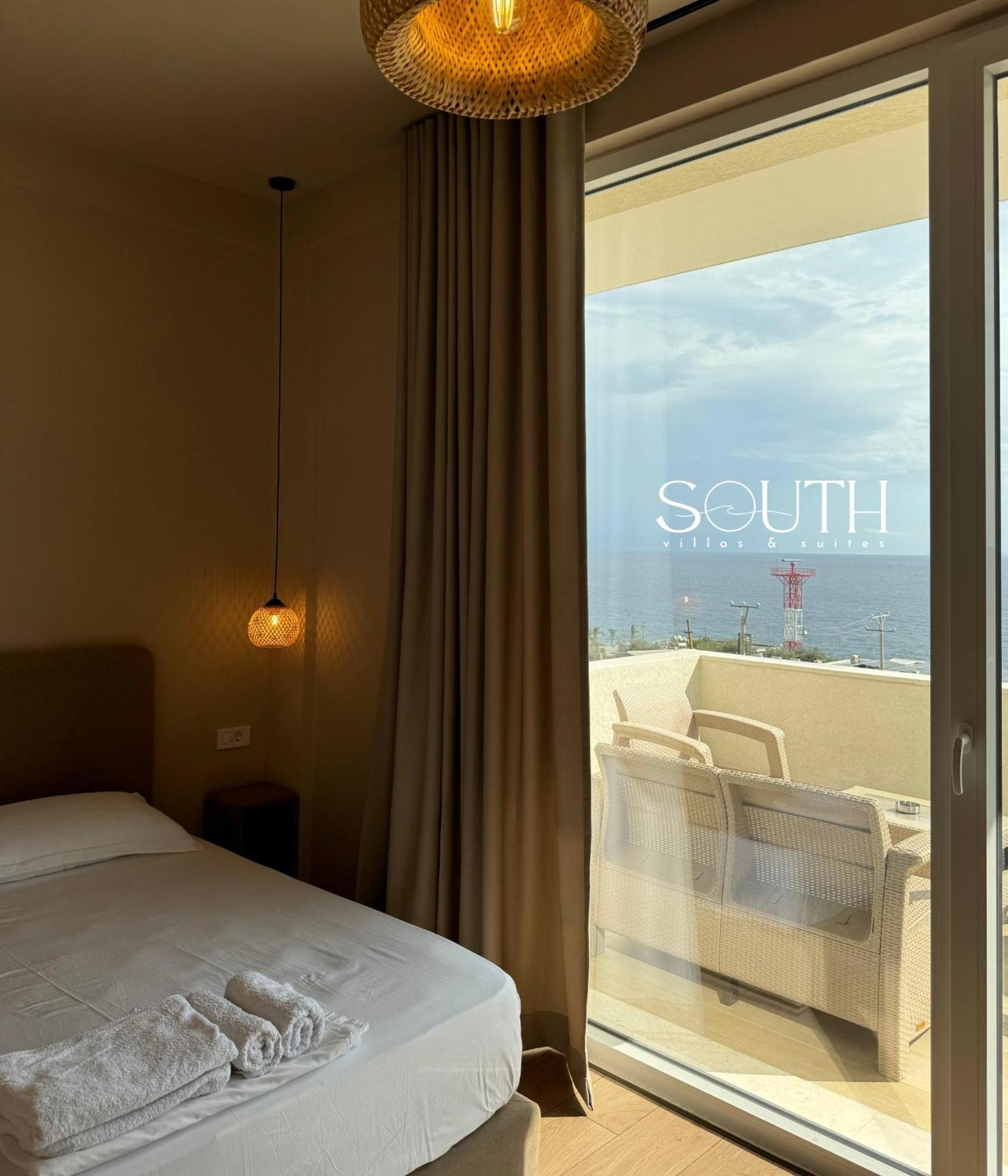 Hotel South And Dhërmi