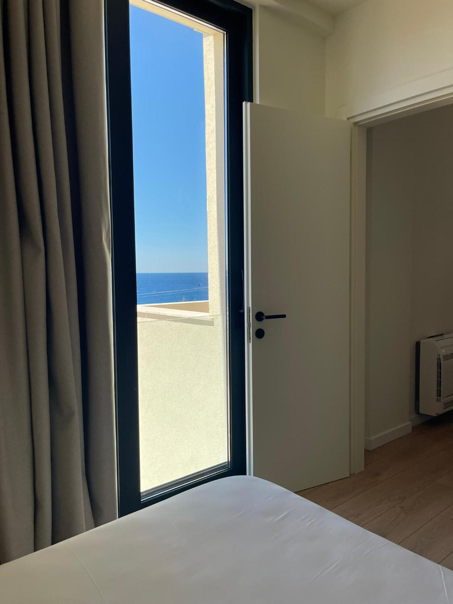 Hotel South And *
